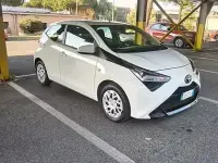 Usata Toyota Aygo X-clusiv 72 CV (52 kW) 2020 Bianco Utilitaria