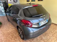 Usata Peugeot 208 Allure 110 CV (80 kW) 2015 Grigio Utilitaria