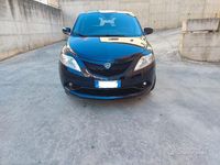 Usata Lancia Ypsilon 69 CV (50 kW) 2020 Blu Utilitaria