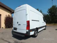 Usata Mercedes Sprinter 150 CV (110 kW) 2024 Viola Furgone