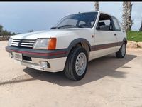 Usata Peugeot 205 GTi 113 CV (83 kW) 1987 Bianco Berlina