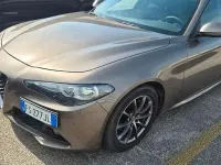 Usata Alfa Romeo Giulia Super 179 CV (131 kW) 2018 Grigio Berlina