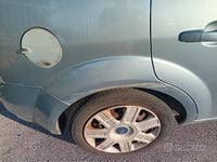 Usata Ford Focus 90 CV (66 kW) 2006 Blu Berlina