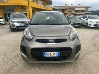 Usata Kia Picanto 69 CV (50 kW) 2017 Gray Utilitaria