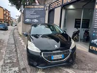 Usata Peugeot 208 Access 68 CV (50 kW) 2013 Nero Utilitaria