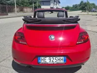 Usata VW Beetle Design 105 CV (77 kW) 2016 Rosso Utilitaria