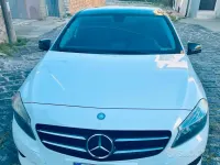 Usata Mercedes A180 109 CV (80 kW) 2013 Bianco Utilitaria