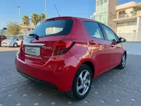 Usata Toyota Yaris Hybrid Active 73 CV (53 kW) 2017 Rosso Berlina