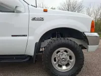 Usata Ford V8 230 CV (169 kW) 1999 Bianco SUV