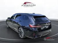 Usata BMW 520 Comfort Edition 197 CV (144 kW) 2025 Carbon black metallizzato Station wagon