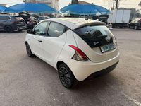 Usata Lancia Ypsilon 69 CV (50 kW) 2020 Bianco Utilitaria