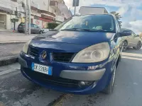 Usata Renault Scenic E-Tech Dynamique 105 CV (77 kW) 2009 Blu/azzurro Monovolume