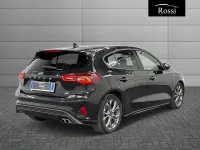 Usata Ford Focus ST-Line 116 CV (85 kW) 2022 Nero metallizzato Berlina