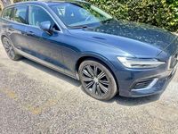 Usata Volvo V60 Momentum 190 CV (139 kW) 2020 Blu/azzurro Station wagon