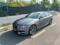 Usata Jaguar XF R-Sport 240 CV (176 kW) 2017 Grigio Berlina