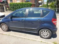 Usata Mercedes A180 Elegance 109 CV (80 kW) 2007 Blu Berlina
