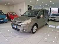 Usata Citroën Berlingo 120 CV (88 kW) 2011 Verde Monovolume