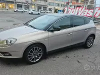 Usata Lancia Delta 120 CV (88 kW) 2010 Utilitaria