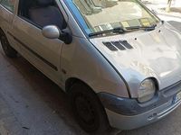 Usata Renault Twingo 75 CV (55 kW) 2003 Grigio Utilitaria
