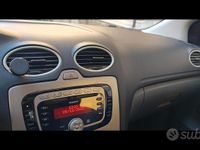 Usata Ford Focus 90 CV (66 kW) 2010 Blu Berlina