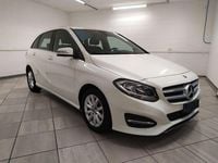 Usata Mercedes B180 Business 109 CV (80 kW) 2018 Bianco Monovolume