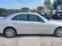 Usata Mercedes E270 177 CV (130 kW) 2004 Grigio Berlina