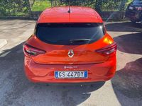 Usata Renault Clio V Equilibre 67 CV (49 kW) 2023 Arancione Berlina