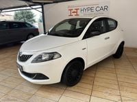 Usata Lancia Ypsilon Silver 69 CV (50 kW) 2022 Bianco Utilitaria