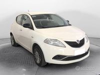 Usata Lancia Ypsilon Silver 69 CV (50 kW) 2017 Bianco Utilitaria
