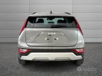 Uusi Kia Niro 93 HP (68 kW) 2026 Harmaa Katumaasturi