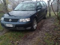 Usata VW Passat 110 CV (80 kW) 1998 Blu Station wagon