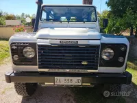 Usata Land Rover Defender 122 CV (89 kW) 2000 SUV