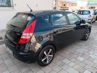 Usata Hyundai i30 Active 90 CV (66 kW) 2010 Nero Berlina