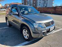 Usata Suzuki Grand Vitara 106 CV (77 kW) 2006 Grigio SUV