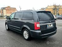 usata Lancia Voyager Platinum Permuto - 2012