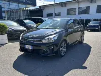 Usata Kia Rio 84 CV (61 kW) 2018 Nero Berlina