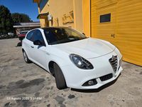 Usata Alfa Romeo Giulietta Distinctive 120 CV (88 kW) 2014 Bianco Utilitaria