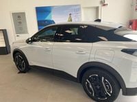 Usata Peugeot e-3008 Allure 156 kW (213 CV) 2024 Bianco SUV