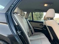 Usata BMW 318 143 CV (105 kW) 2011 Nero Station wagon