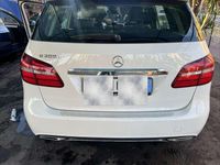 Usata Mercedes B200 136 CV (100 kW) 2019 Monovolume