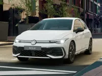 Nuova VW Golf VIII R-line Plus 150 CV (110 kW) 2026 Pure white Berlina