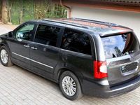 Gebraucht Lancia Voyager Platinum 177 PS (130 kW) 2015 Grau Van / Kleinbus