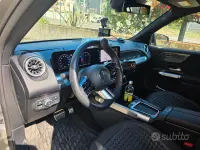 Usata Mercedes GLB200 AMG line 150 CV (110 kW) 2024 Grigio SUV