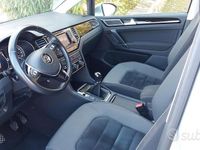Usata VW Golf Sportsvan 110 CV (80 kW) 2015 Grigio Monovolume