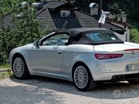 Usata Alfa Romeo Spider 209 CV (153 kW) 2008 Grigio Cabrio