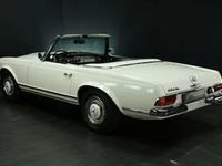 Usata Mercedes 230 150 CV (110 kW) 1967 Bianco Cabrio