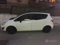 Usata Opel Meriva 101 CV (74 kW) 2011 Bianco Monovolume