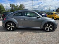 Usata VW Beetle R-line 140 CV (102 kW) 2013 Grigio Utilitaria