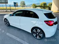 Usata Mercedes 200 Night 136 CV (100 kW) 2018 Bianco Berlina