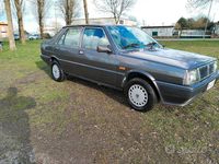 Usata Lancia Prisma 80 CV (58 kW) 1989 Grigio Berlina